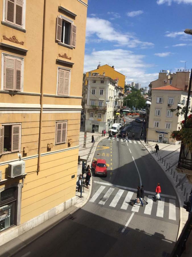 Apartman Licia Rijeka Exterior foto